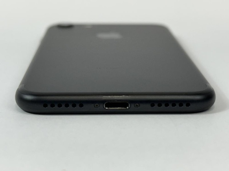 Apple iPhone 7 32GB A1660 Black (Unlocked) Smartphone - Fair gallery