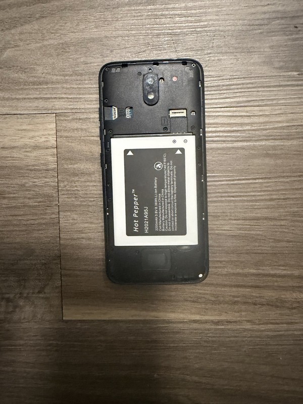 *FOR PARTS / REPAIR* Hot Pepper Serrano 3 (HPP-L55B) Smartphone - See Details gallery