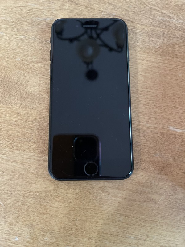 Apple iPhone SE - 64GB - Space Gray (Verizon) A1662 (CDMA + GSM) gallery