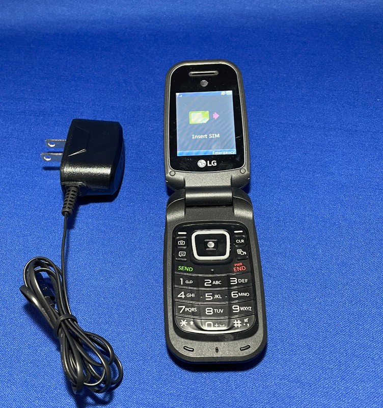 LG B470 Black Flip Phone no box or manual (Original owner!)