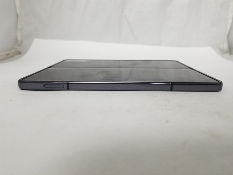Samsung Galaxy Z Fold4 256GB Black Sm-F936U (AT&T only) Damaged zD2939 gallery