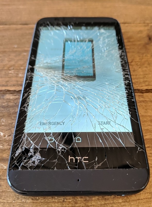 HTC Desire 510 – 4GB – Black Cracked Screen