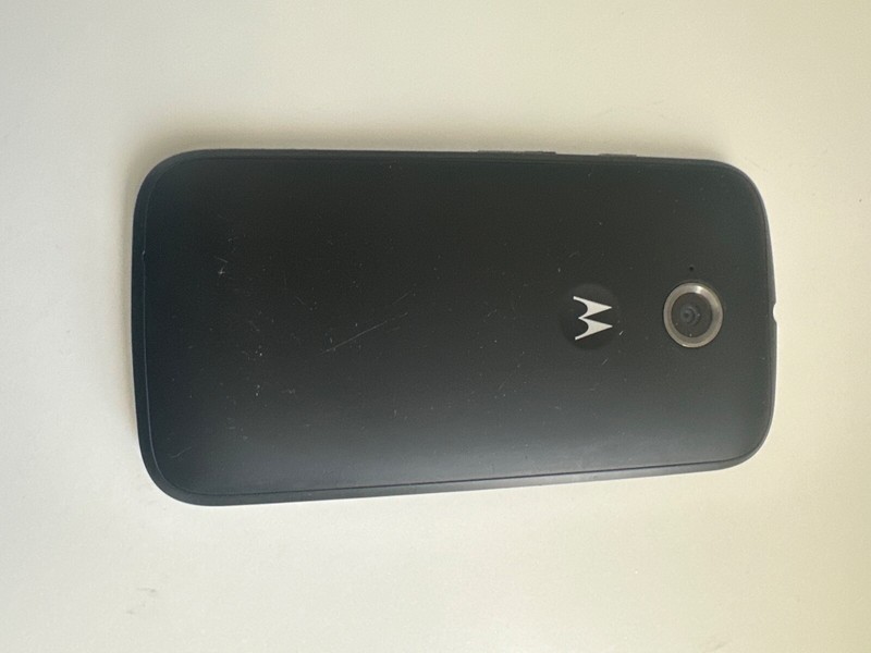 Motorola MOTO E 2nd Gen | XT-1526 | 8GB | Black | Smartphone | US Cellular | L/N gallery