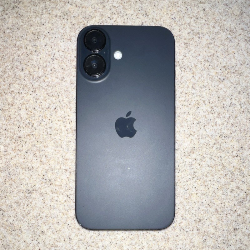 Apple Smartphone Black Dual Camera Wi-Fi Bluetooth iOS Bar Style