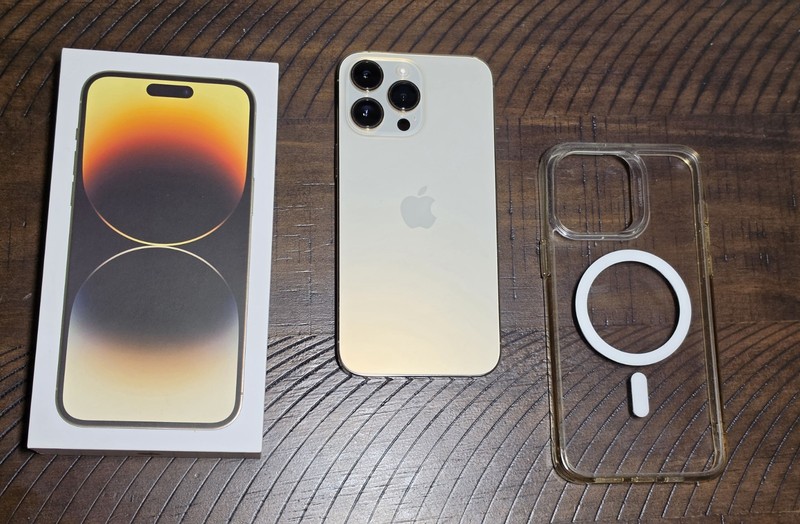 iPhone 14 Pro Max 1TB Unlocked Gold MQ943LL/A (A2651)