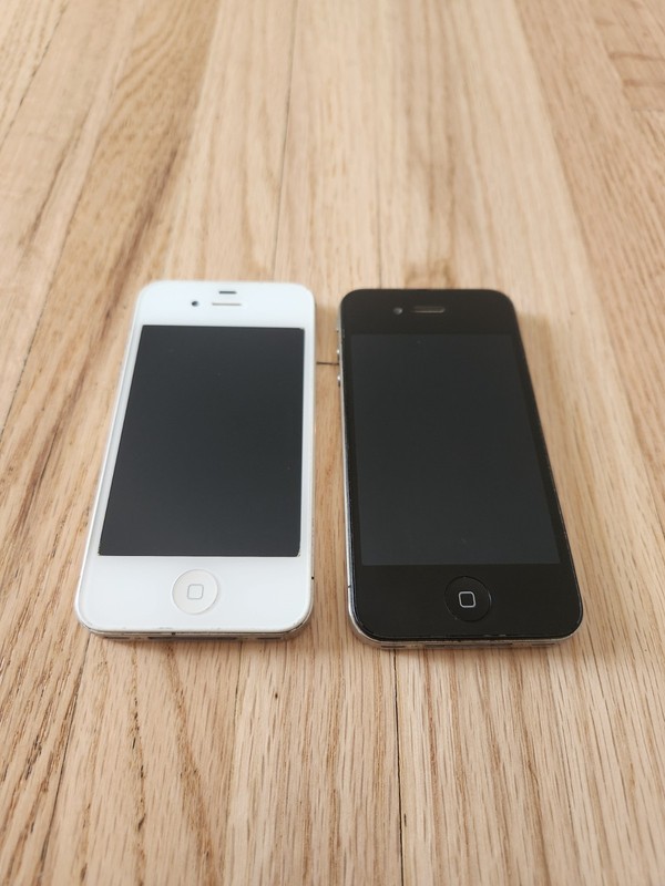 Apple iPhone 4 - 8/16GB - Black/White - A1349/A1332 - iOS 6.1-7.1.2 - GOOD COND gallery