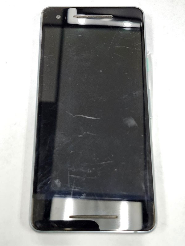 DEFECTIVE - Google Pixel 2 - 64 GB - Blue - Unlocked - G011C - 12417 gallery