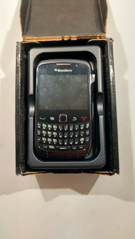 780.Blackberry 9300 - For Collectors - Unlocked - N E W - Old Stock gallery