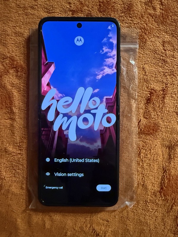 Motorola Razr+ Plus 2024 -XT2451-1 – 256GB – Midnight Blue (Unlocked)