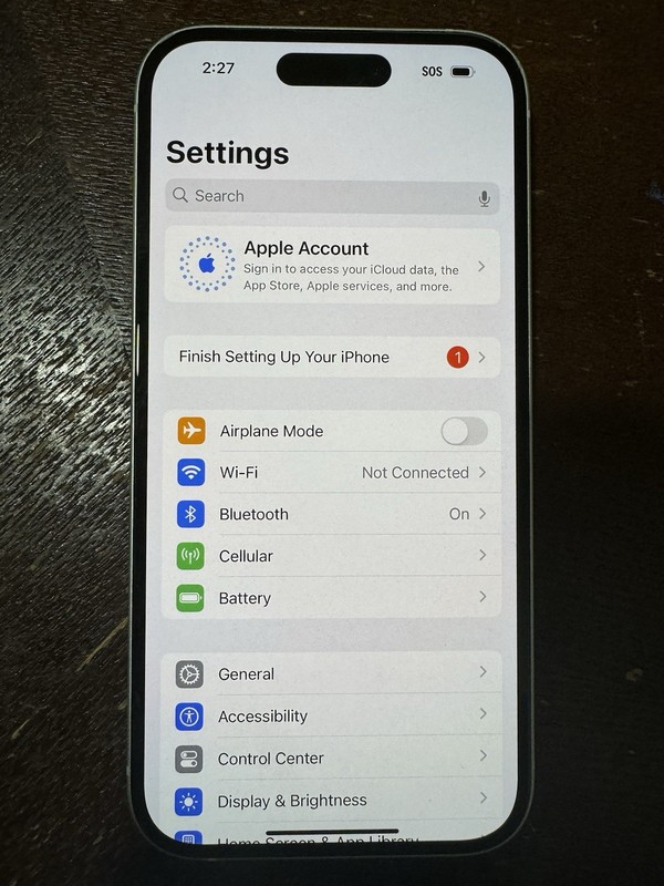 iPhone 15 256GB gallery