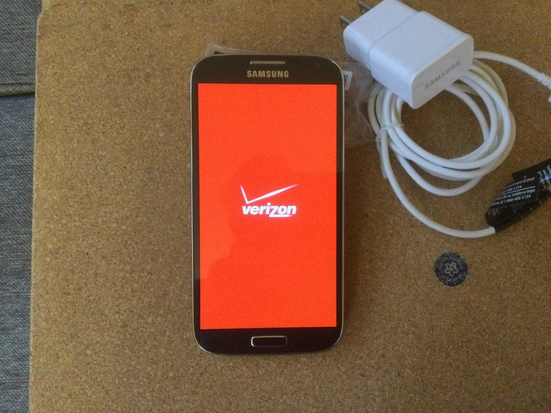 Samsung Galaxy S4 (Verizon) 4G LTE Smartphone  gallery