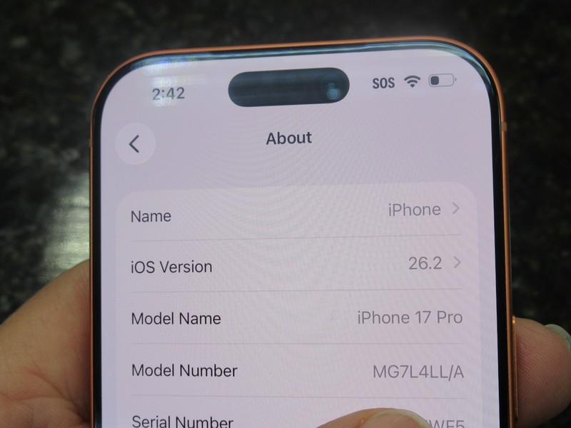 NICE, BUT AS IS!! Apple iPhone 17 Pro - 256 GB/Cosmic Orange (Verizon) FOR PARTS gallery