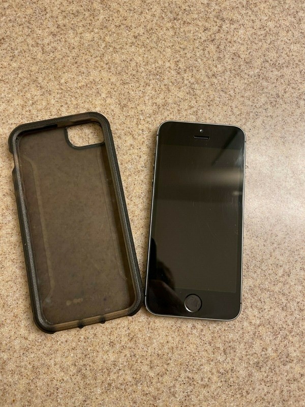 Apple iPhone 5s – 16GB – Space Gray 