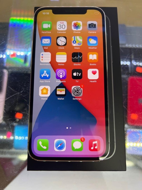 Apple iPhone 12 (PRODUCT)RED - 64GB (AT&T)