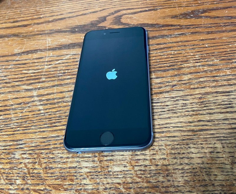 Apple iPhone 6s (A1688) Space Gray 32GB (Unlocked). Excellent Condition gallery