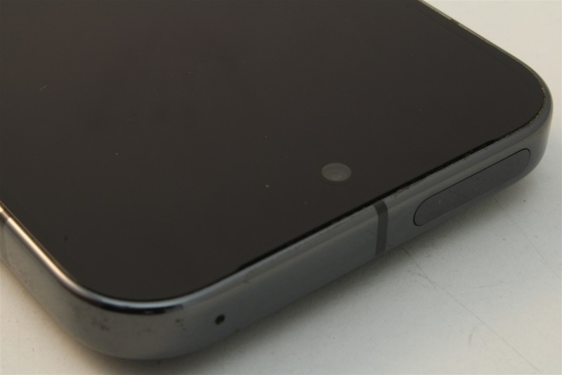Google Pixel 9 Pro Black - AT&T Smartphone w/30 Day Warranty 7638697 gallery