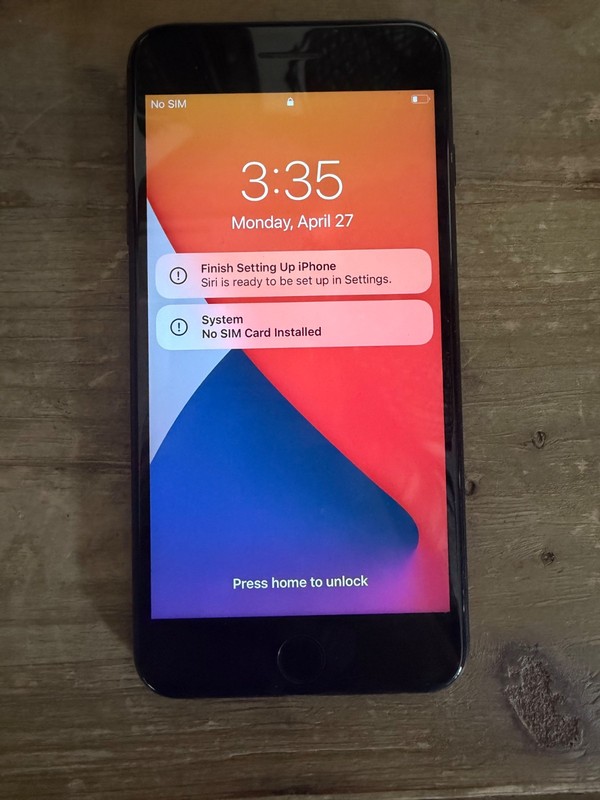 Apple iPhone 7 Plus – Black – FOR PARTS NOT WORKING