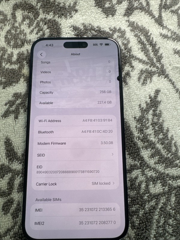 iPhone 15 Pro Max