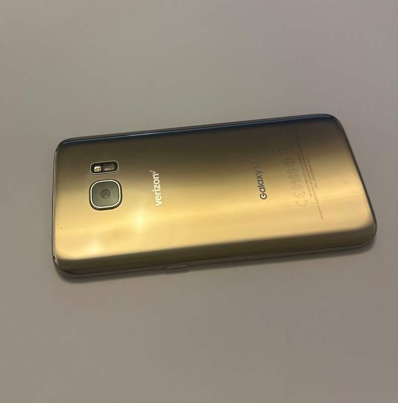 Samsung Galaxy S7 G930U- 32GB Unlocked Phone AT&T T-mobile Phone VERY GOOD GOLD gallery