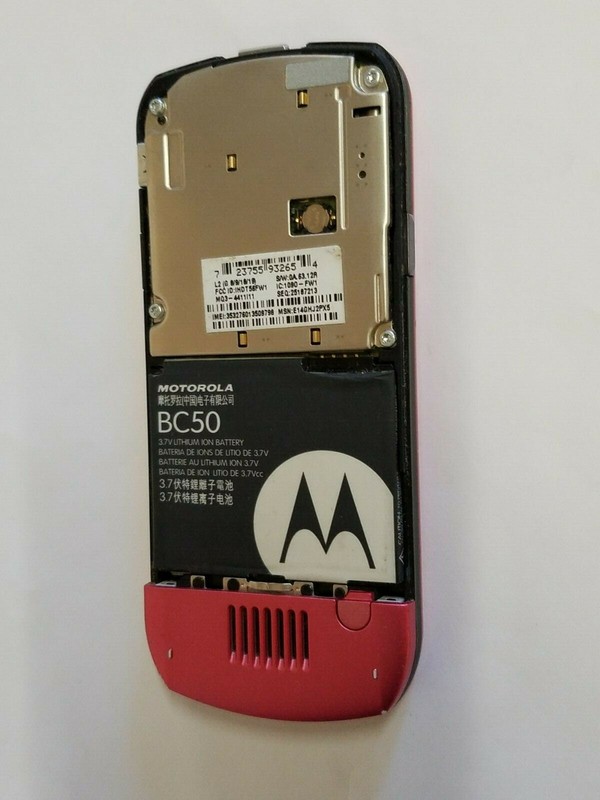Classic Motorola L2 Hot Pink Basic 2G GSM Slim Flat Prepaid Cell Phone gallery