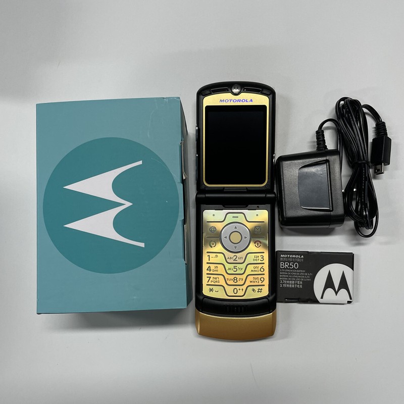 Unlocked Motorola Razr V3i Dolce Gabbnna (Limited Edition) Flip Mobile Phone