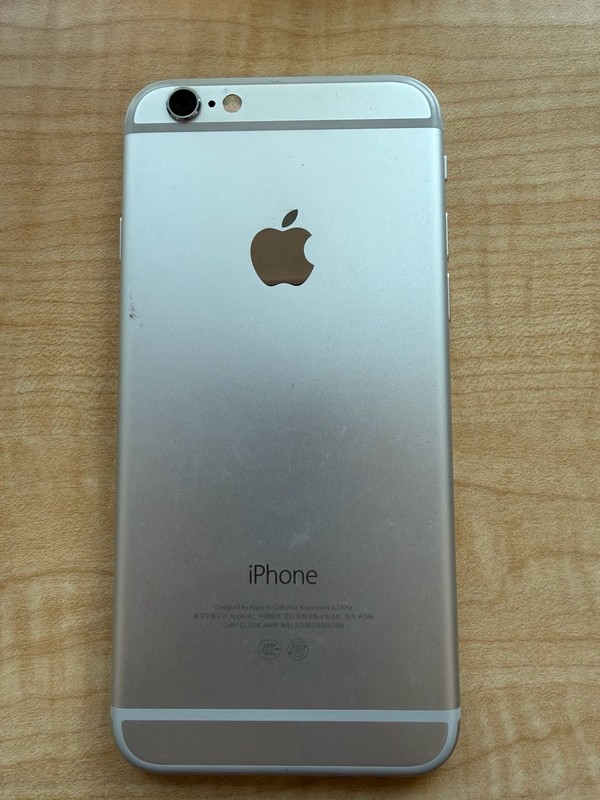 Apple iPhone 6 Silver 59GB A1586 MG4H2CH/A Retina Display GPS Camera Wi-Fi