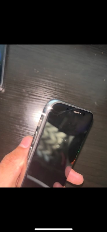 Apple iPhone X - 256GB - Sliver (Unlocked) A1865 (CDMA + GSM) gallery