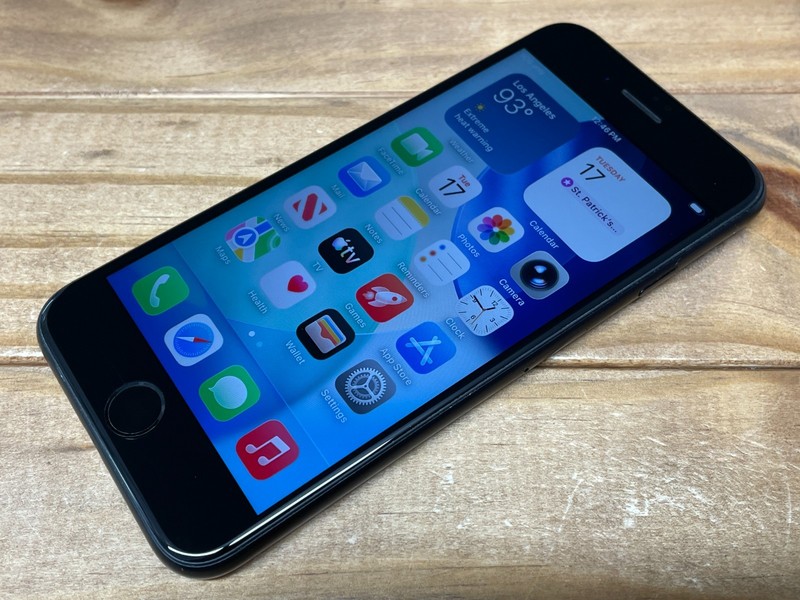 Apple iPhone SE 2nd Gen. – 128GB – Black (Unlocked) A2275 – Good Cond – 79% Bat