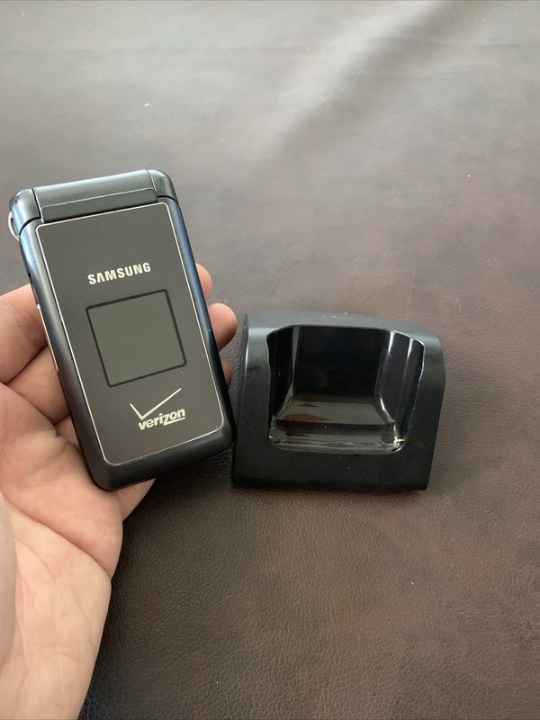 Samsung Haven SCH-U320 – With Desktop Top Cradle