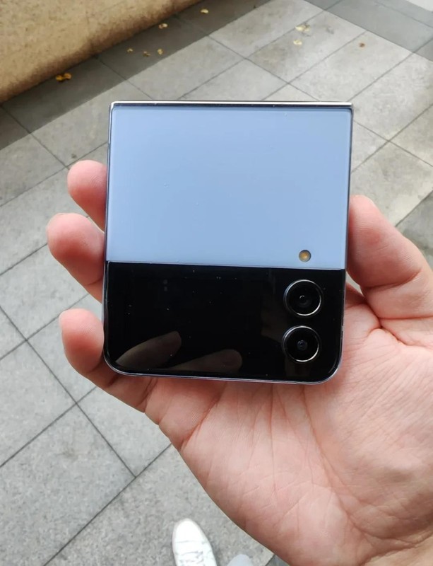 Samsung Galaxy Z Flip 4 5G F721U 256G Fully Unlocked Smartphone OPEN BOX BLUE US