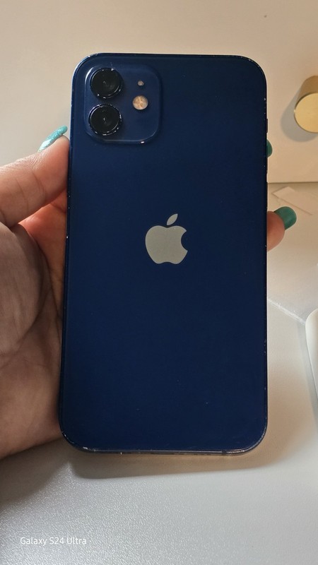 Apple iPhone 12 64 G B gallery