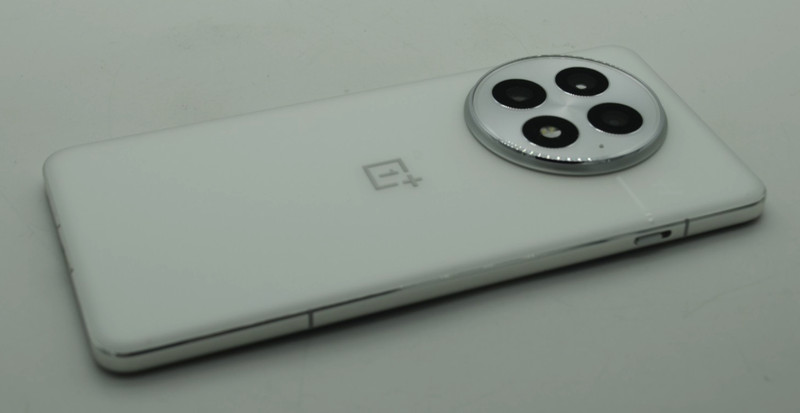 OnePlus 13 - 256 GB - Arctic Dawn (Unlocked) CPH2655 Smartphone gallery