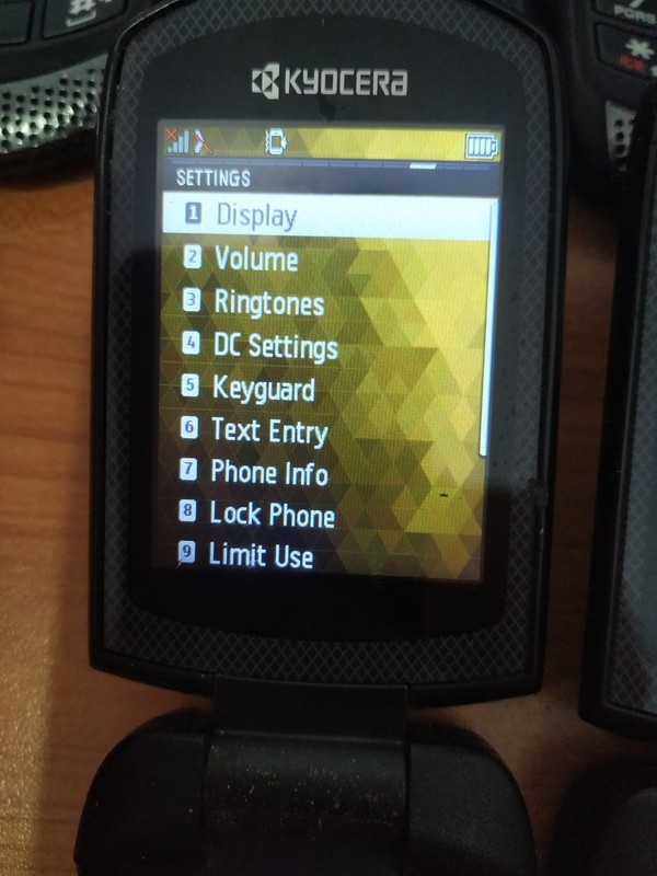 Lot of 19 Kyocera DuraXTP E4281 Black (Sprint ) 3G Rugged Camera Flip Cell Phone gallery