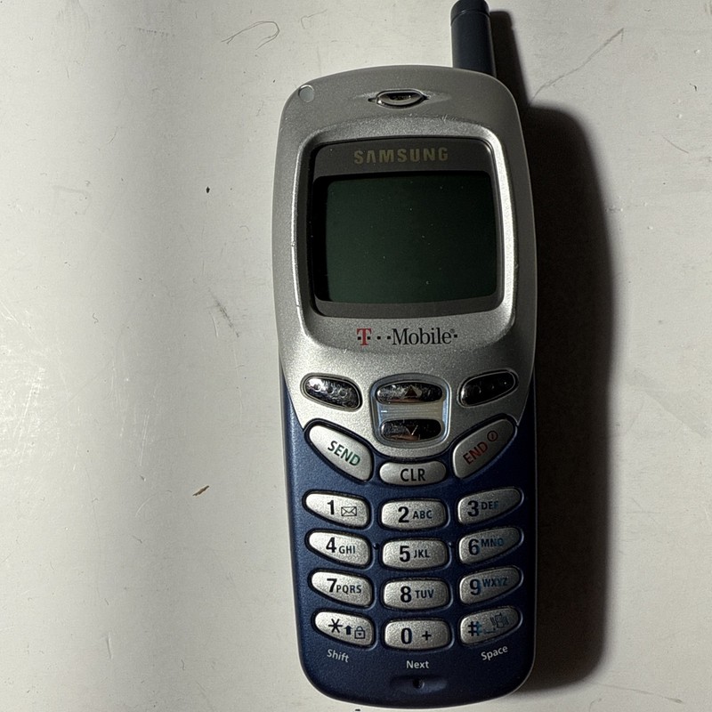 Samsung SGH-R225M Vintage Cell Phone “Parts Only”
